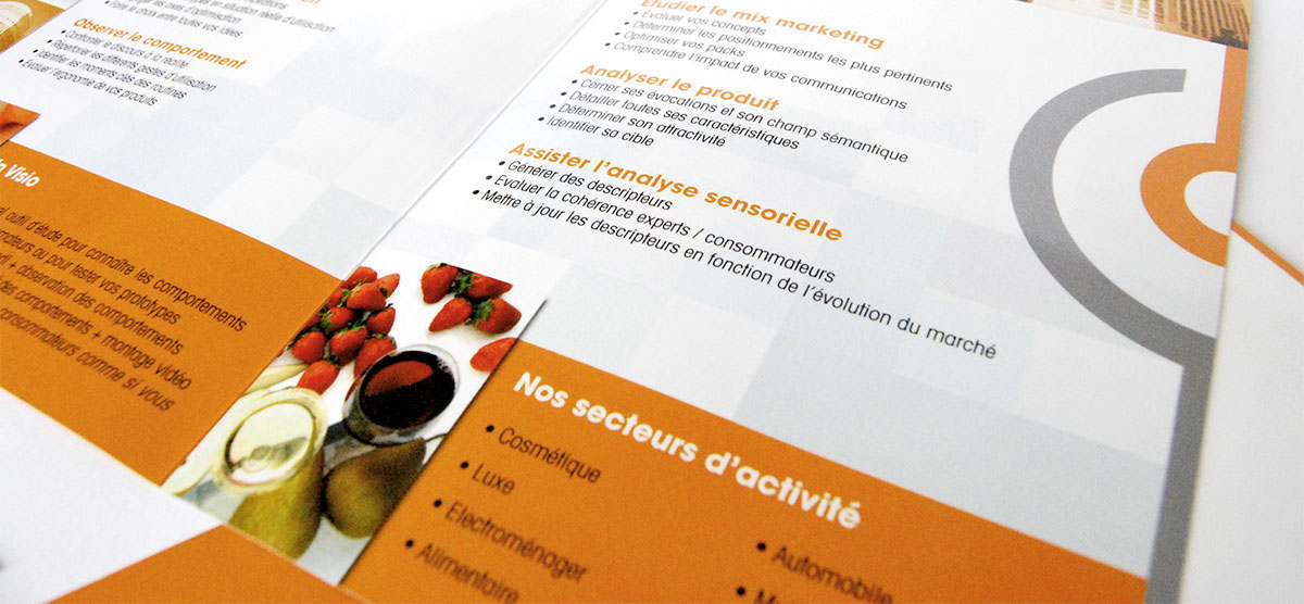 Infographiste indépendant, création de charte graphique, plaquette commerciale dépliant 2 volets analyses qualitatives